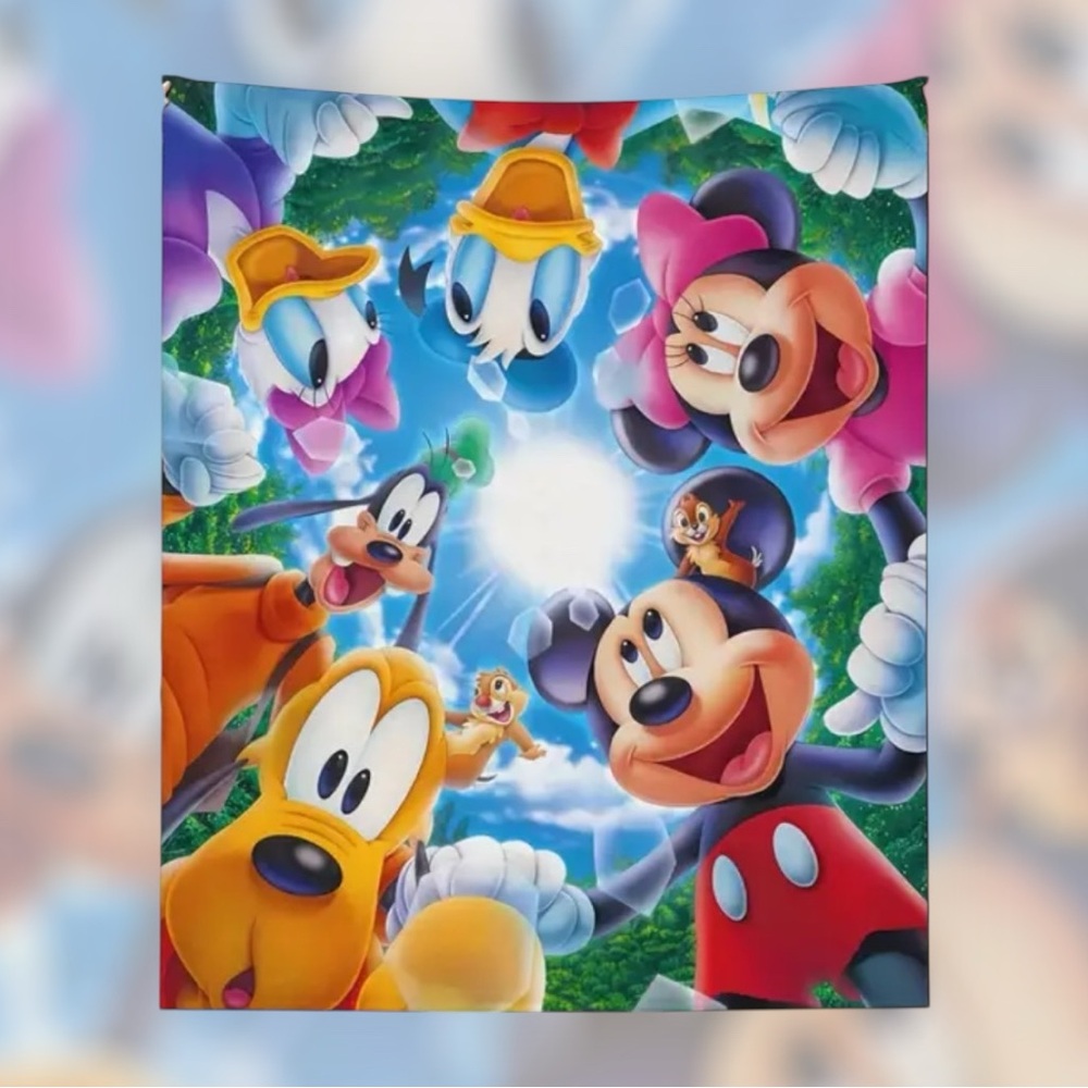 NIB Mickey & Friends Fleece Blanket